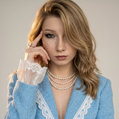 Женский портрет